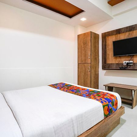 Fabhotel Galaxy I Ahmedabad Buitenkant foto