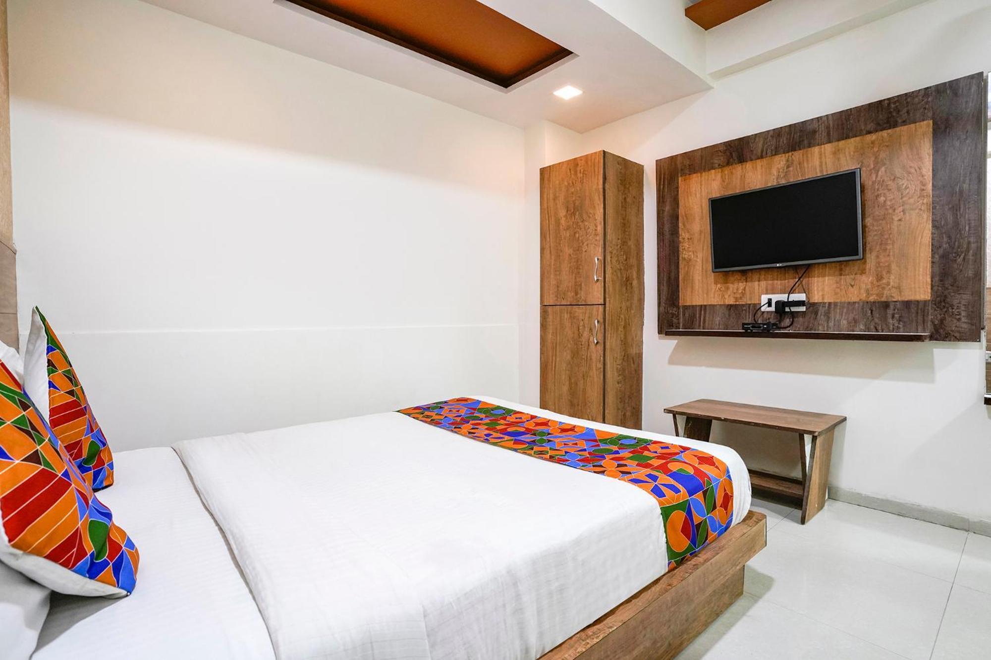 Fabhotel Galaxy I Ahmedabad Buitenkant foto