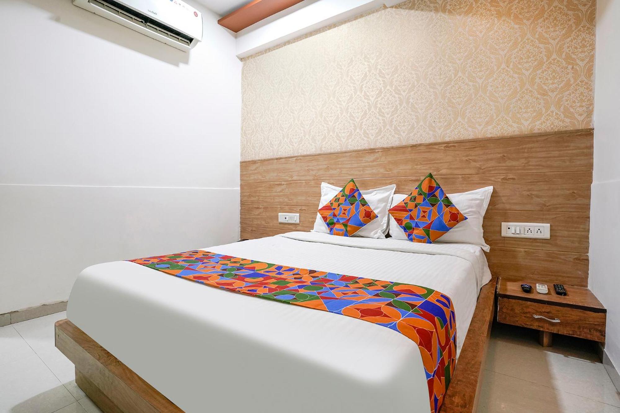Fabhotel Galaxy I Ahmedabad Buitenkant foto
