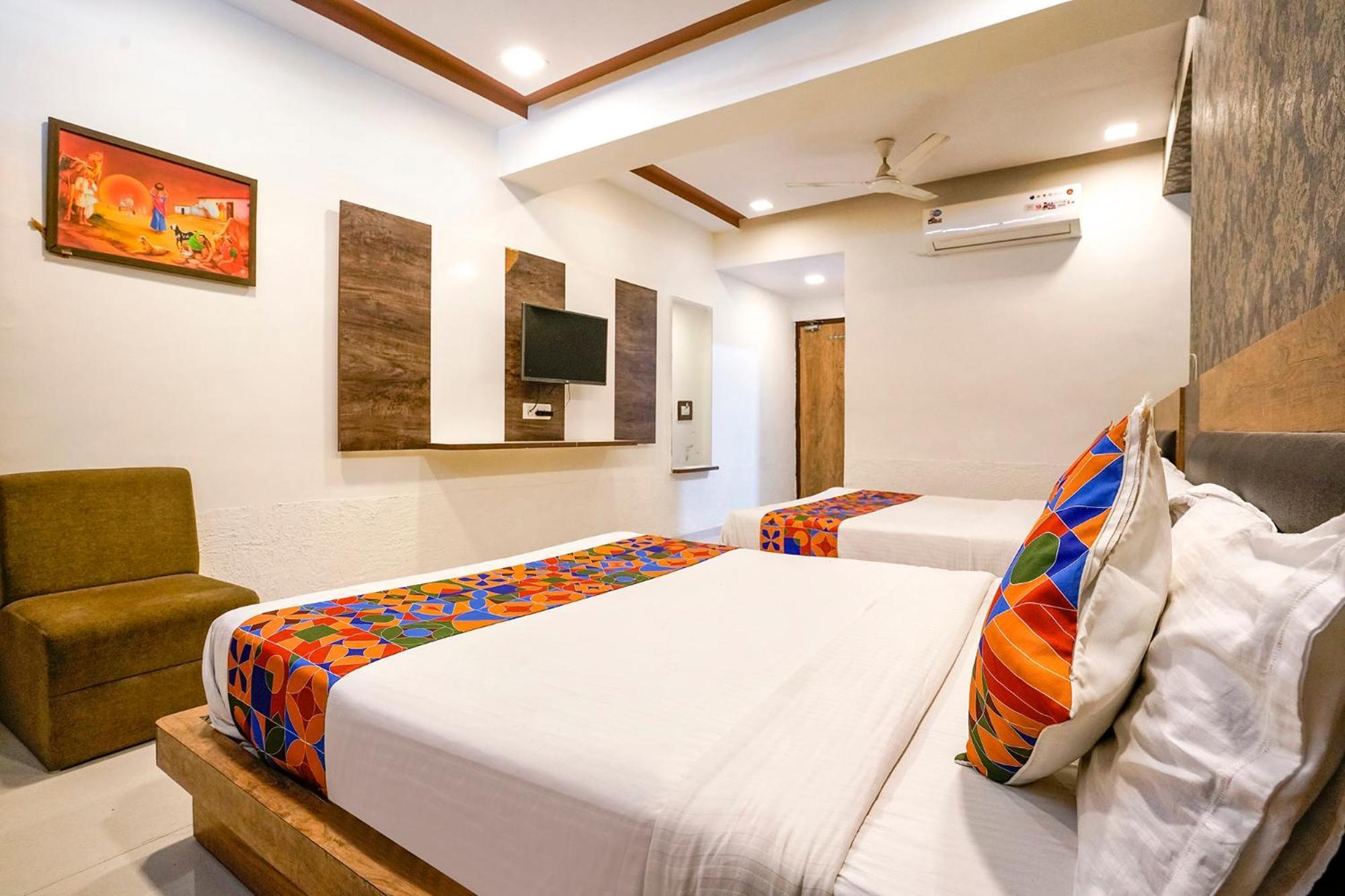 Fabhotel Galaxy I Ahmedabad Buitenkant foto