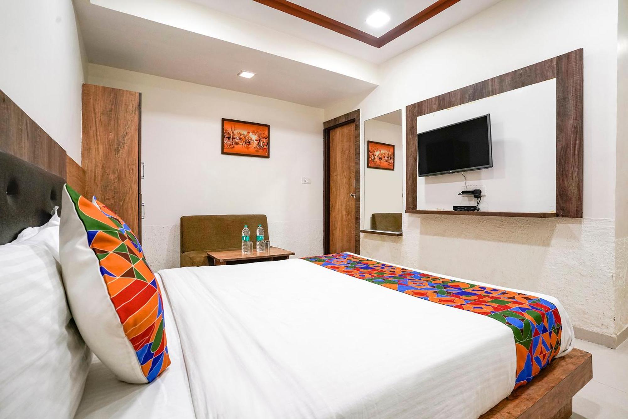 Fabhotel Galaxy I Ahmedabad Buitenkant foto
