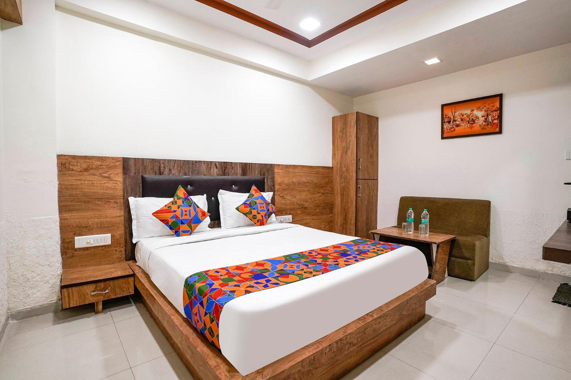 Fabhotel Galaxy I Ahmedabad Buitenkant foto